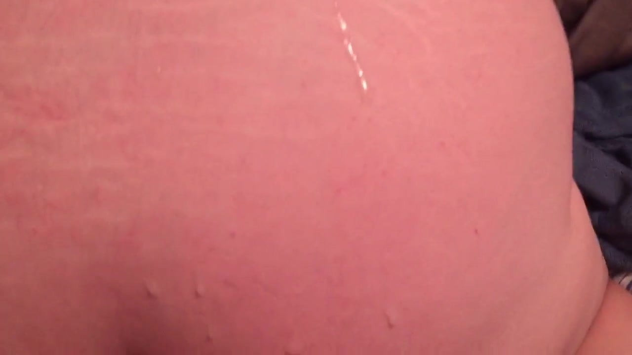 Cum hard on wifes ass
