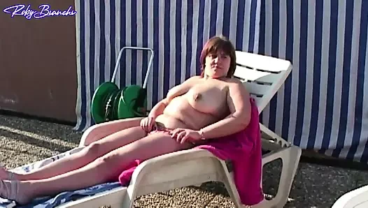 The Lady From the Fifth Floor Gets Fucked by the Worker