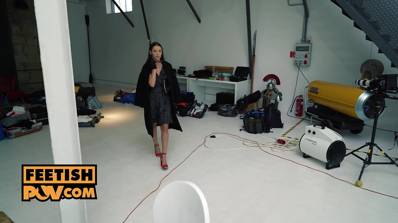 Pov - footjob người Pháp bị trói từ sybil gợi cảm