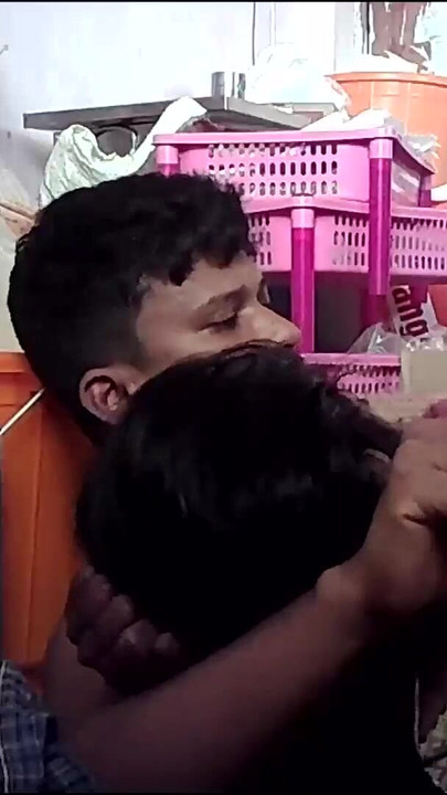 Detik menjatuhkan rahang daripada "isteri India dan suami bercium romantik"