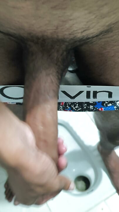 20 Min Continues Hand job but still didn't get ejaculate