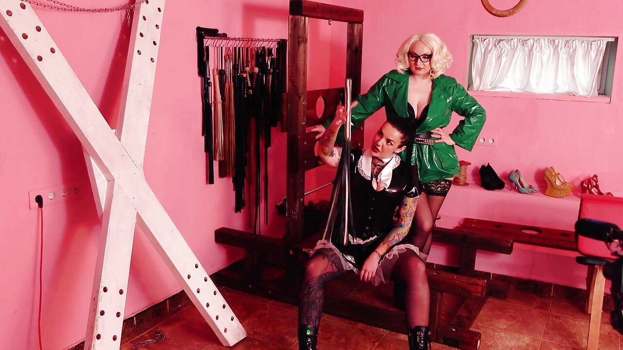 Sahne arkası videosu - kadın kılıklı kadın egemenliği bakış açısı