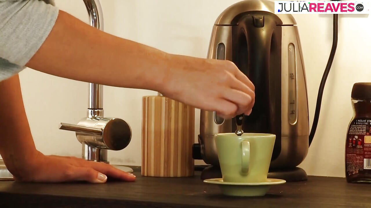 Hot girl rides cock on the kitchen floor after a foot job