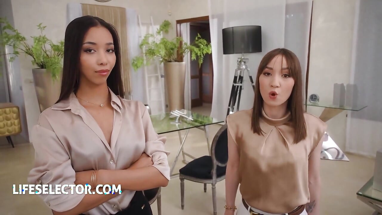 La reprise de bureau avec Kate Quinn, Angelica Heart et Lia Lin