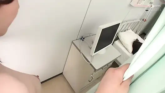 Безумные появления в различных местах Токио. Видео-коллекции, получившие экстремальную популярность, снятые на видео в публичных местах