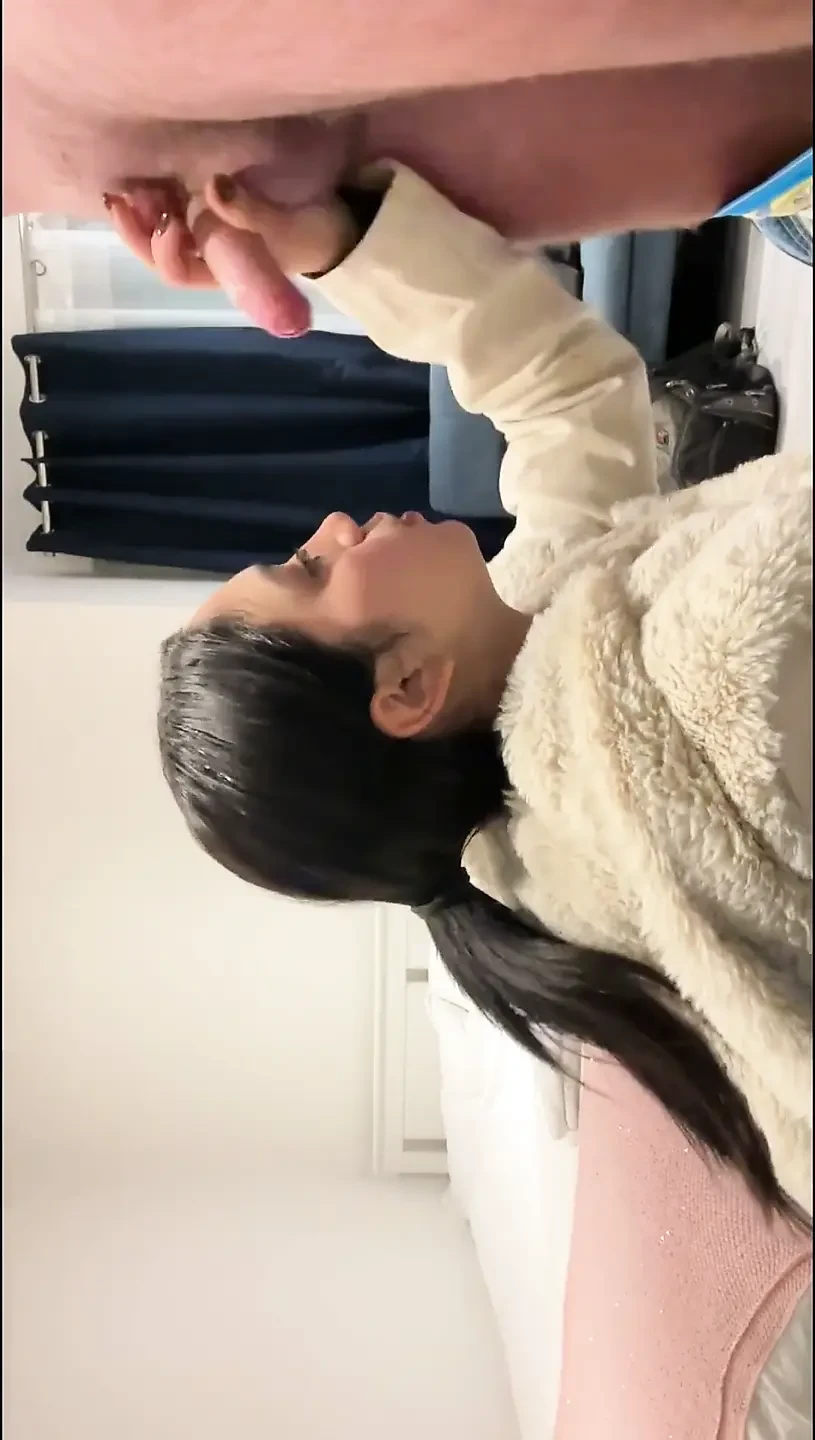 POV Blowjob From the Nerdy Girl on Campus