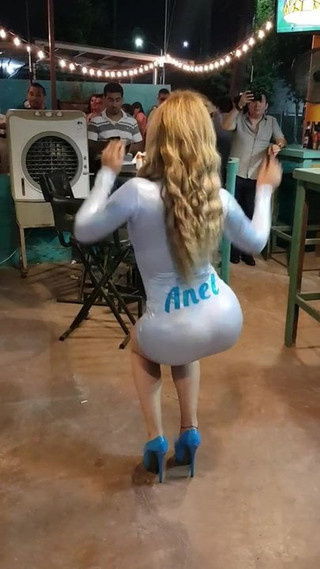 Sexy ass Dance