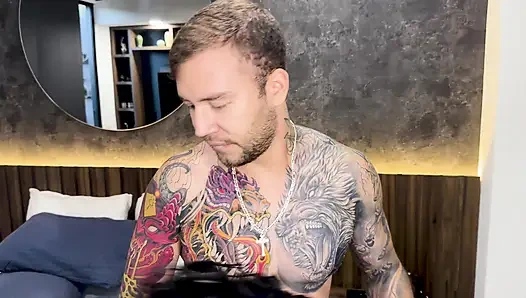 I convince my horny neighbor to help me prepare my virgin pussy for my first porn casting