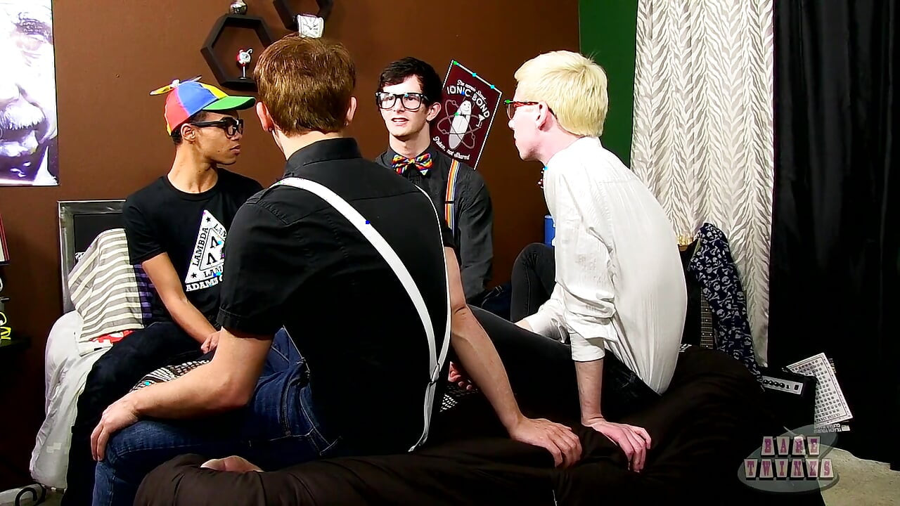 Bareback Twink Fourgy Sex!