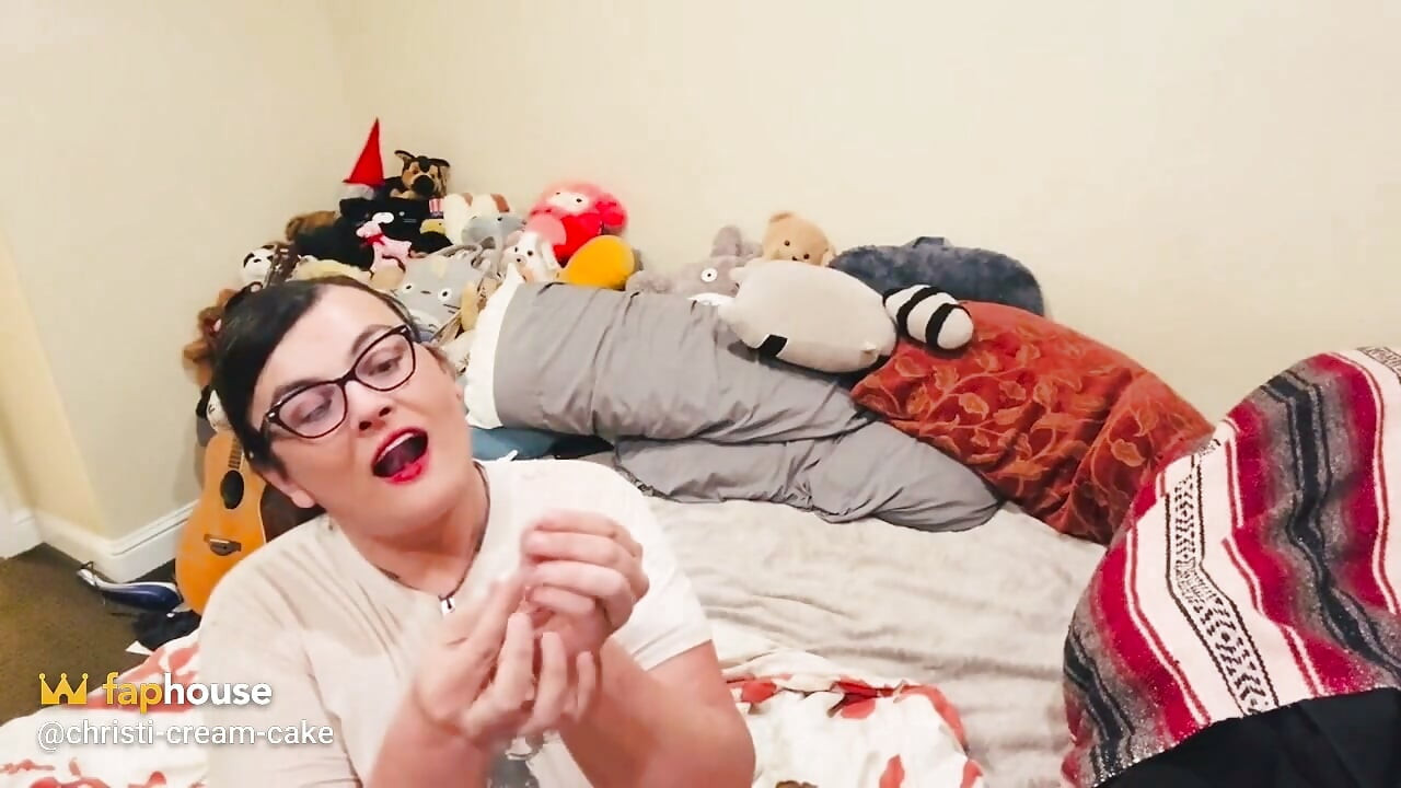 暨与跨性别荡妇熟女Christi奶油蛋糕