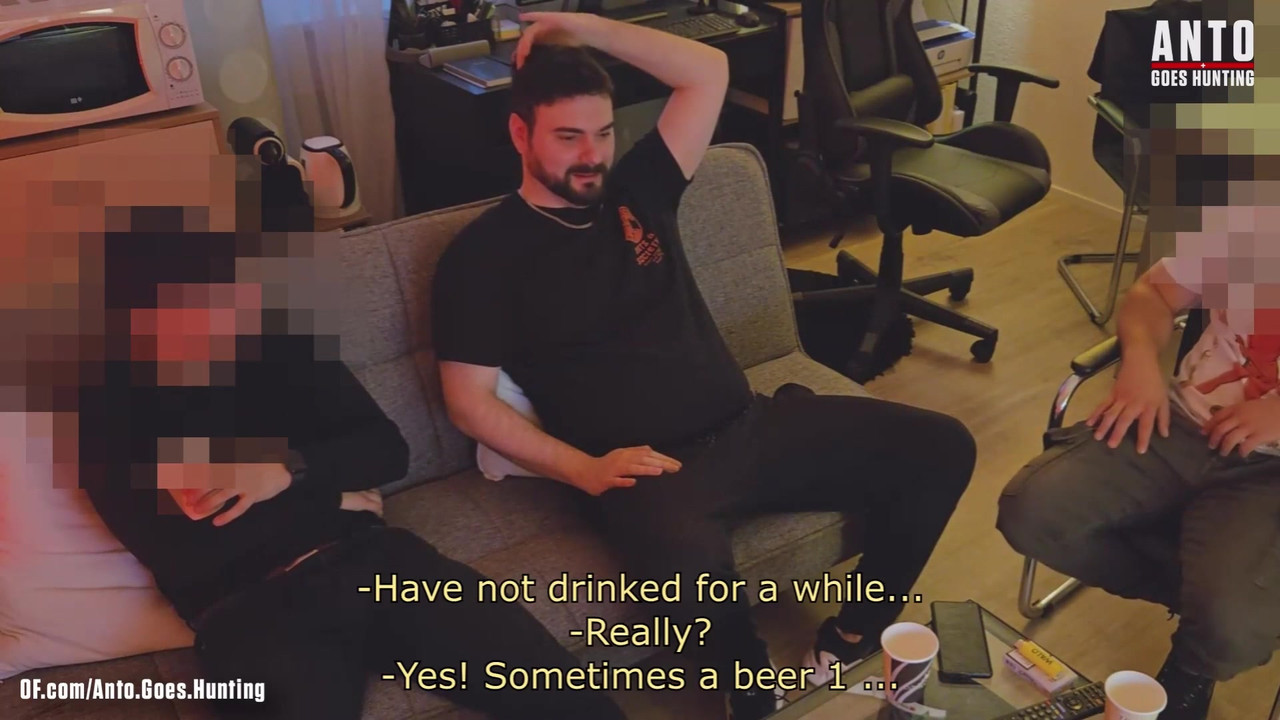 克里斯和史蒂文的首次3P当晚他们认识了对方