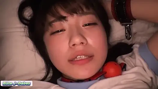 Gadis imut ini diam-diam ketemu sama pacarnya di kamar hotel!