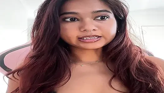 Ateşli desi mia z hentai'ye tepki veriyor