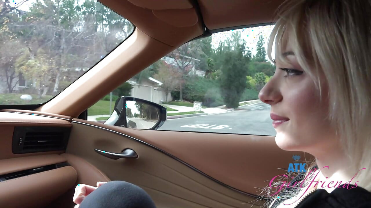POV Date Night Roadhead with Amateur Cecelia Taylor – She Gives Amazing Blowjob in the Car