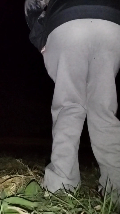 I'm wet himself twice time outside in the same grey pants