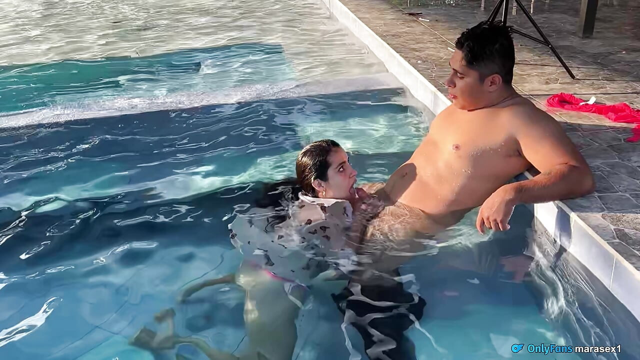 パーティーセックスプールの妻の交換