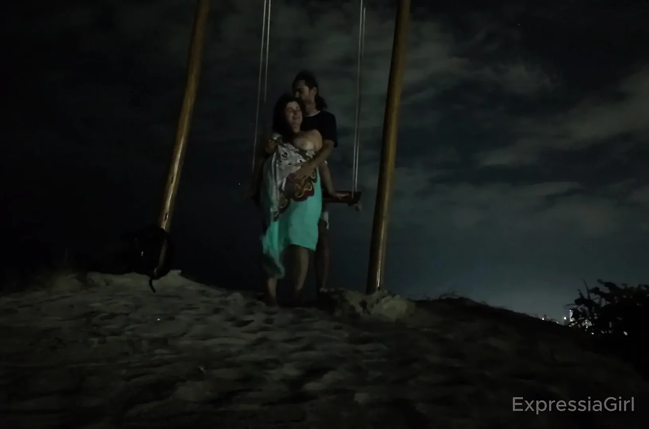 Flashing streets, fierce love, no disguise ExpressiaGirl style