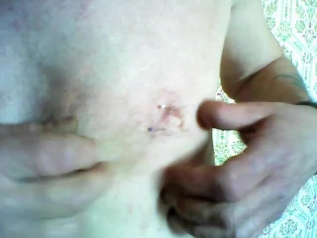 Tit pierce  extra