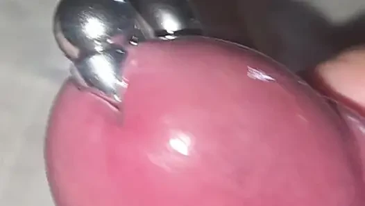 Büyük pompalanmış yarağımla oynuyorum ve boşalıyorum