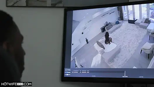 Счастливо замужняя Lacey развлекается