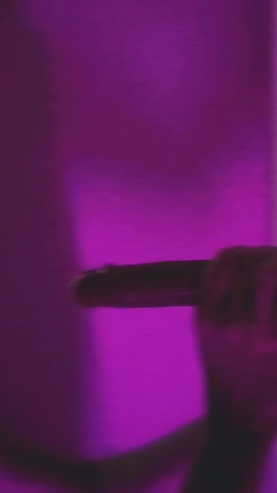 Daddy Crossy loves to suck ur cock