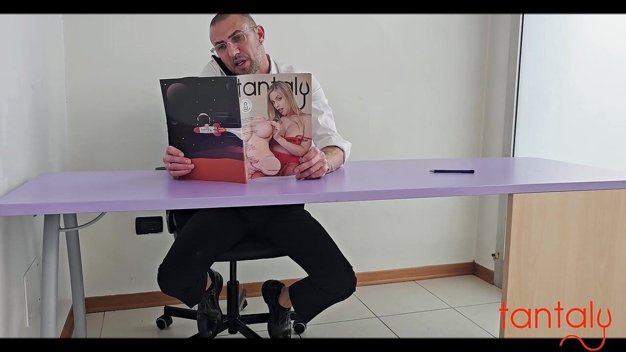 Bir doktor iş arkadaşının Tantaly Daisy'yi test ediyor. İndirim almak için Ferrero kodunu kullanın.