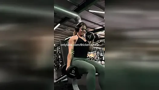 18yo Fisting Accident: Arm Elbow-Deep in Pussy on Live Stream