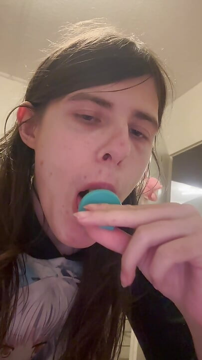 Pee sucking ice cream