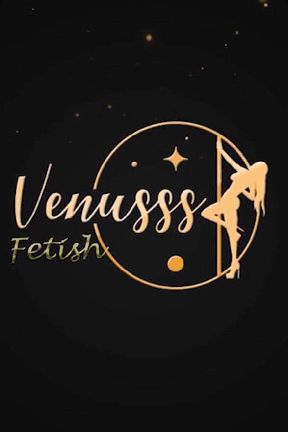 Venus and Caroleta Slurping Pussy Juice!