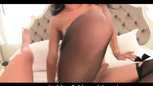 Gorgeous Ladyboy Natty Strikes Again