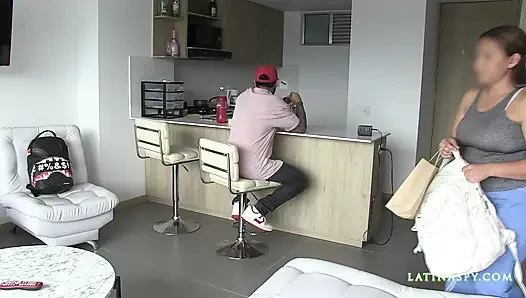 Hizmetçim en lezzetli vücuda sahip bölüm 1