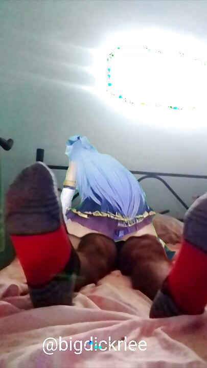 Konosuba Aqua üzerimde otururken ben otuzbir çekiyorum