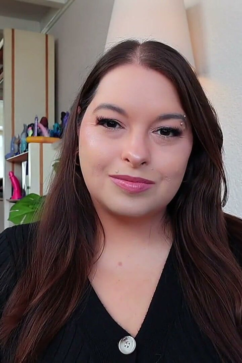 Üvey anne sana öpüşme dersleri veriyor