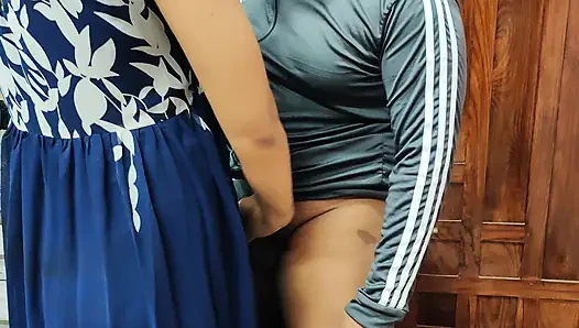 Betrügende hausfrau wird in der küche gefickt