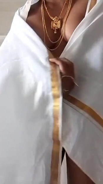 Key moment from "Tamil wife Swetha Kerala style dress nude self video recorder"