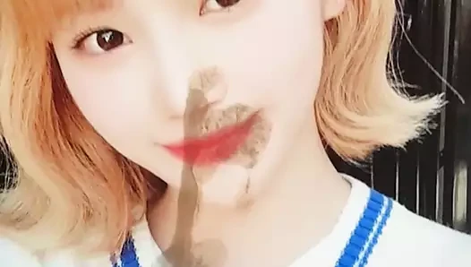 Izone chaewon boşalma anısına