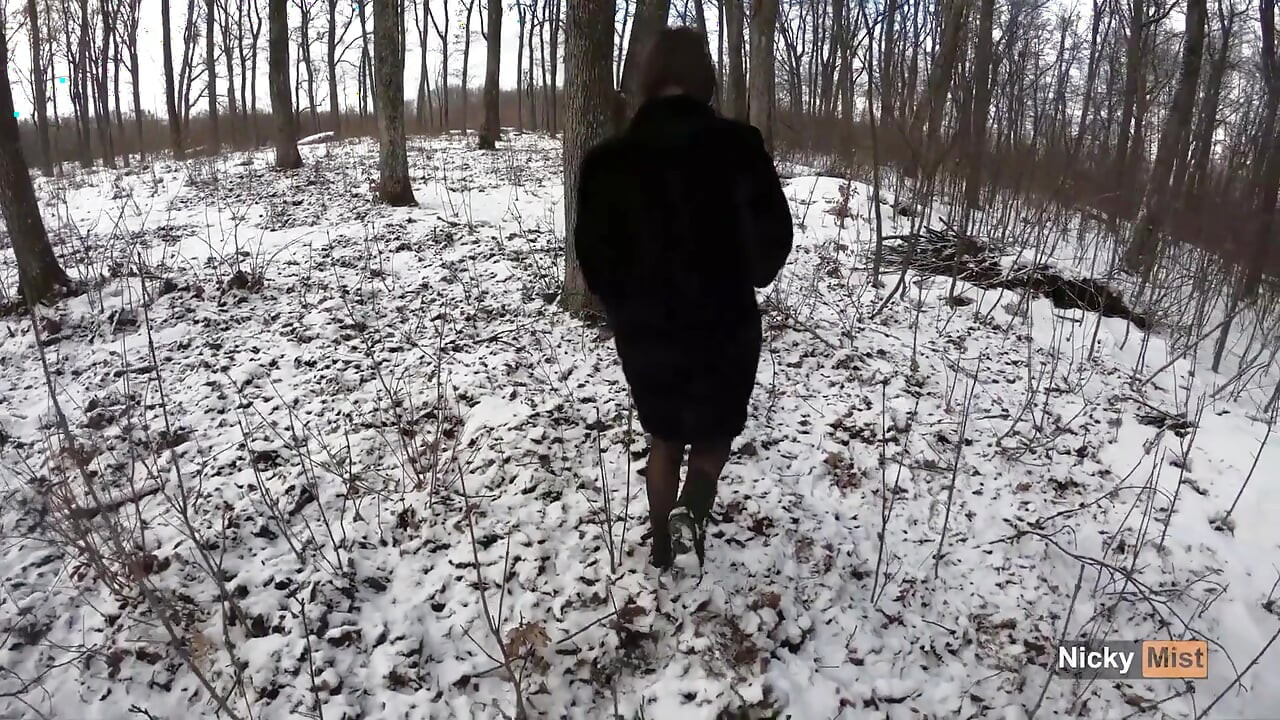 Outdoor!!! Sexy Lesbian Fur Girl Try Get Pee - Squirting to Warm You 4K