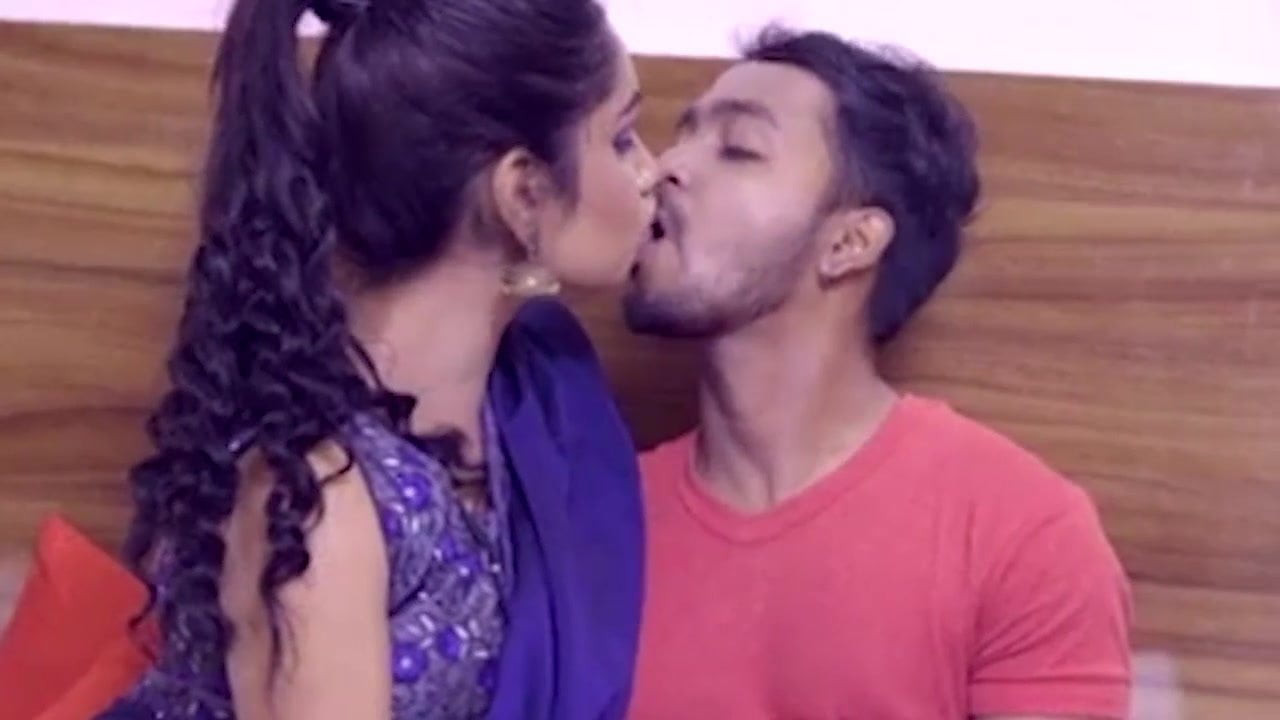 Desi larki shalini