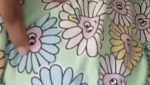 18+ College girl first time Musterbate With Her bigboobs and wet Sri Lankan Local