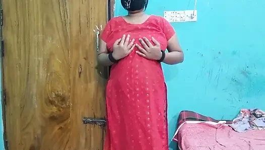 Desi güzellik solo titreşimler yumuşak şehvetli anlar kız