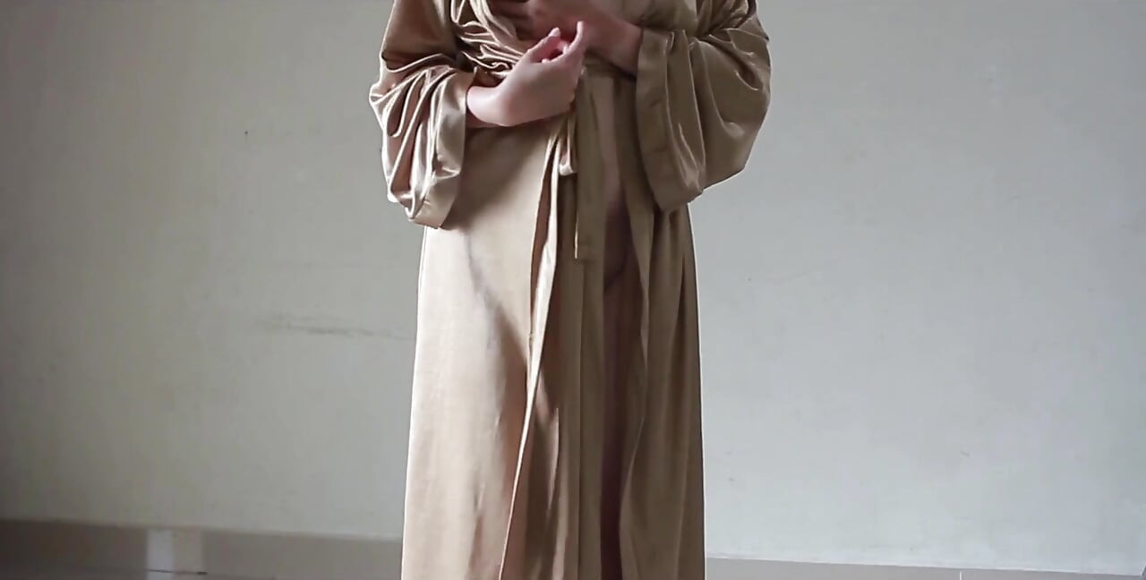 Indonesian Tobrut Girl Wearing a Sexy Satin Robe While Having Sex