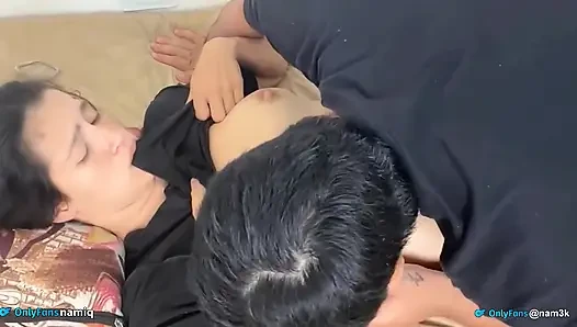 Wajah ibu tiri tukang selingkuh ini dicrot sperma hangat