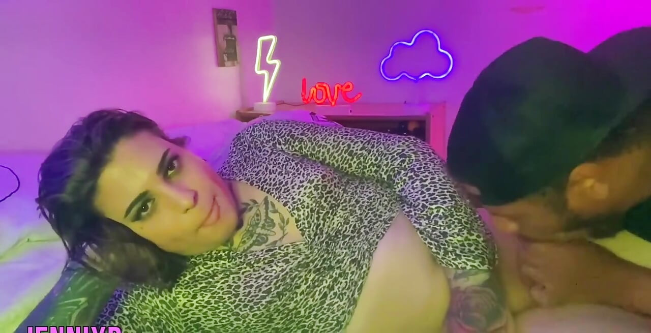 กูชอบดูดควยเขายังไง