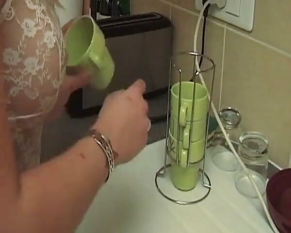 French Babes Likes to Suck and Lick It