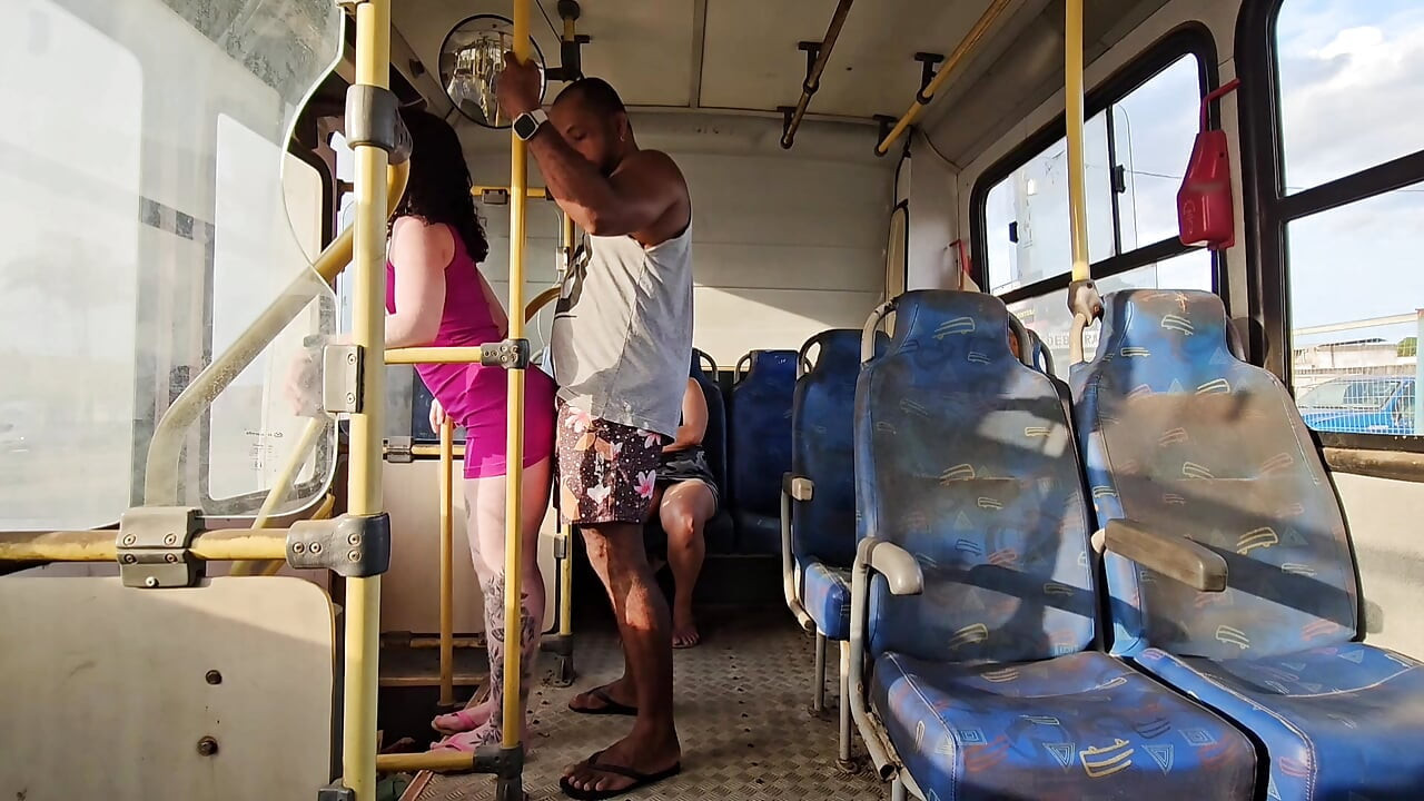 DUDE GETS ON PUBLIC TRANSPORT I SCREWED UP FOR EVERYONE TO SEE AND LEFT