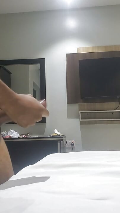 一個人待在家享受自己