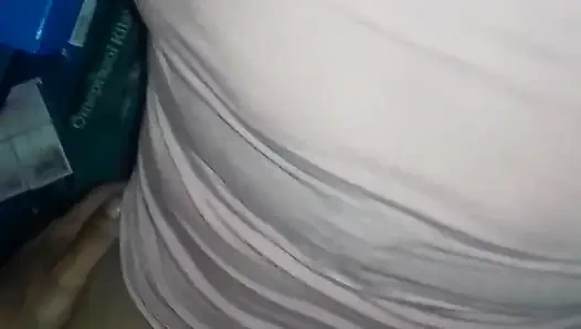 Мы трахаемся между лекарствами в медицинском магазине