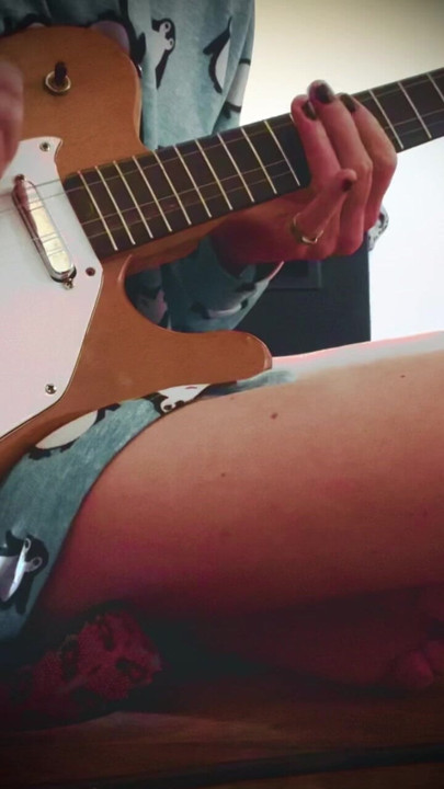 Bussy bottom blue
