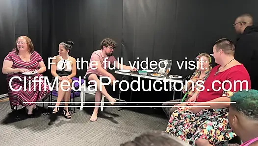 Sex Addicts Support Group wird zu einer orgie - Cliff Media Productions