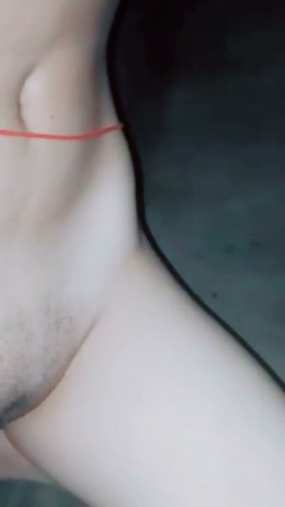Skamlös het sexig tjej, jag kan inte hantera min ungdom, jag är väldigt förtjust i att bli knullad, men vad ska jag göra, ingen är abl | Klippa 1